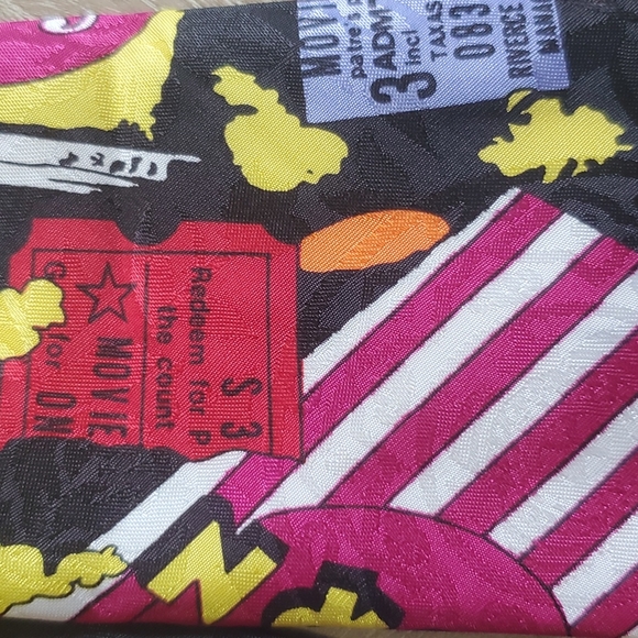 Flo Rence & K-inc necktie - Picture 2 of 4